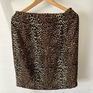 Elegant Leopard Print Pencil Skirt